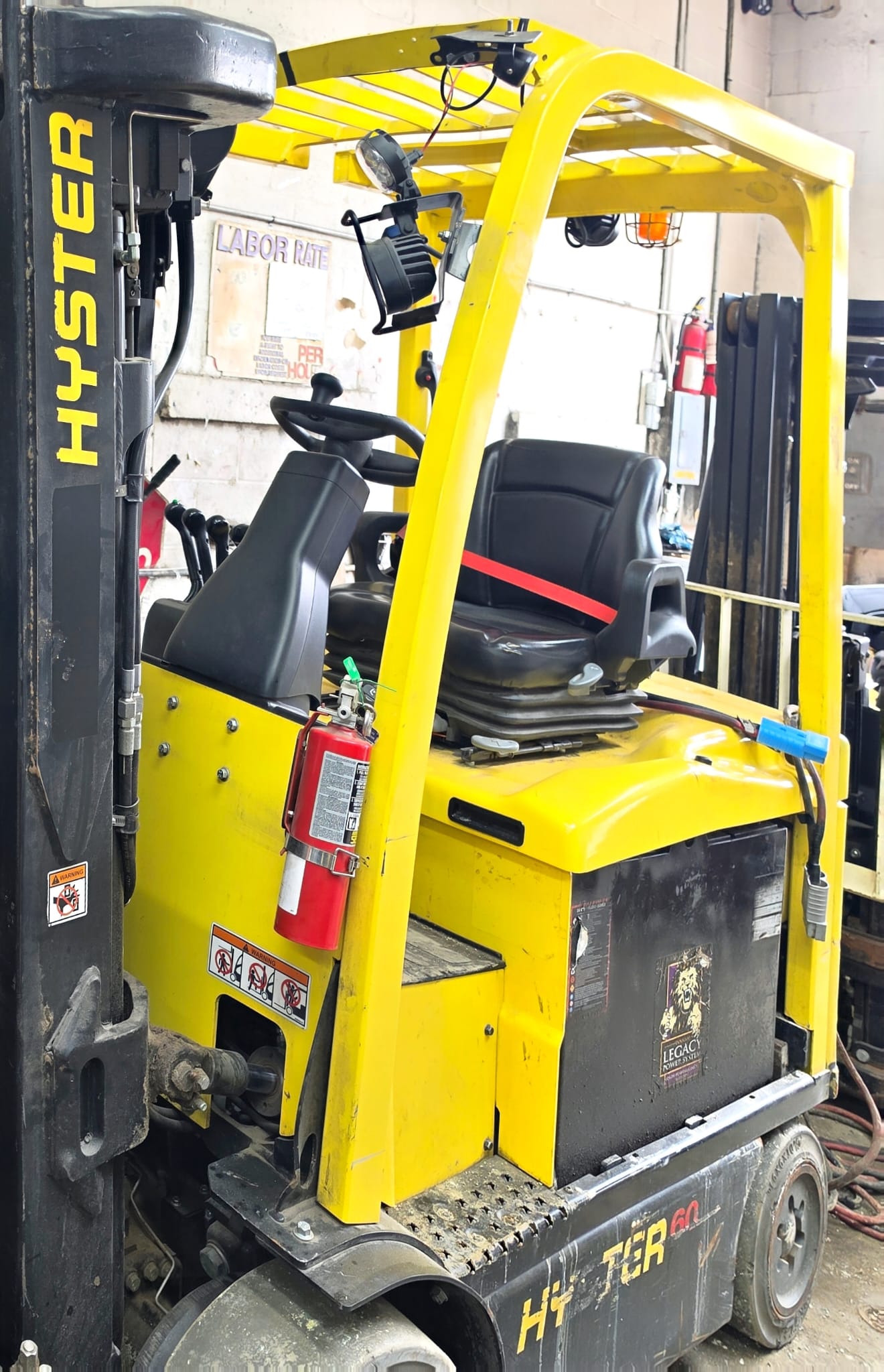 Hyster E60XN-33